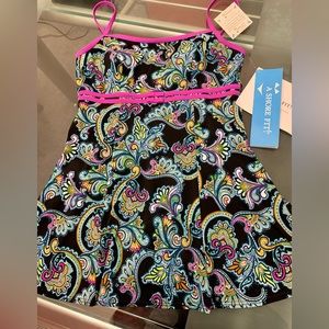 Shore fit parsley swim dress size 8 NWT. Adjustable strap